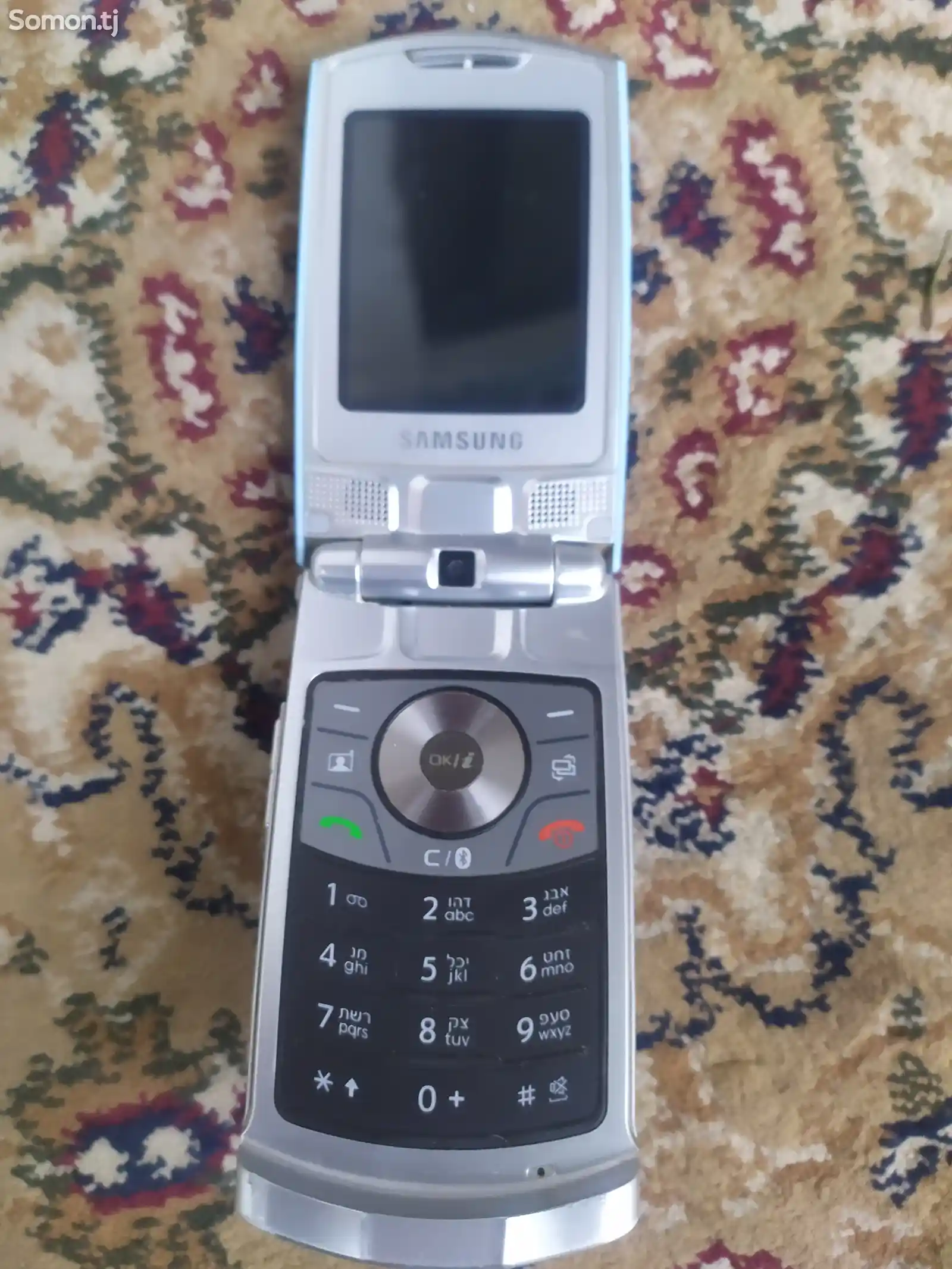 Samsung SGH-Z240-4
