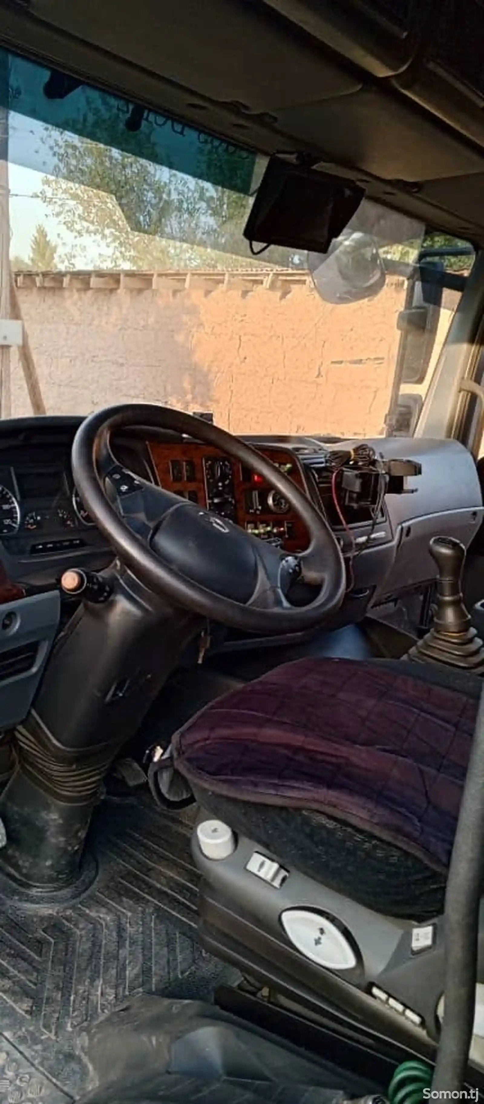 Бортовой грузовик Mercedes-Benz Atego 1229, 2014-3