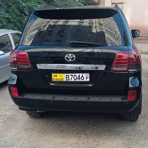 Toyota Land Cruiser, 2012