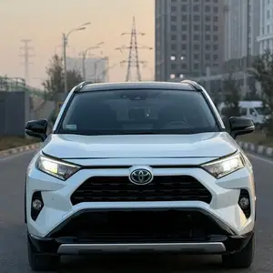 Toyota RAV 4, 2020