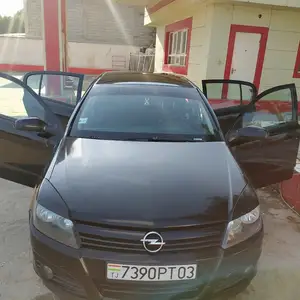 Opel Astra H, 2005