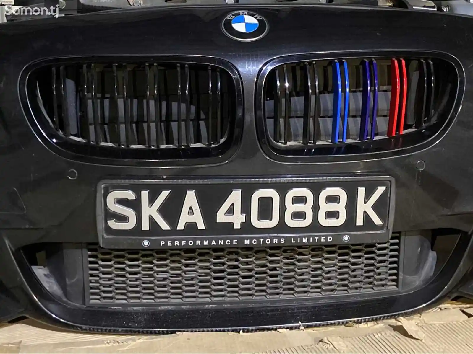 Решетка радиатора на BMW F10M-1
