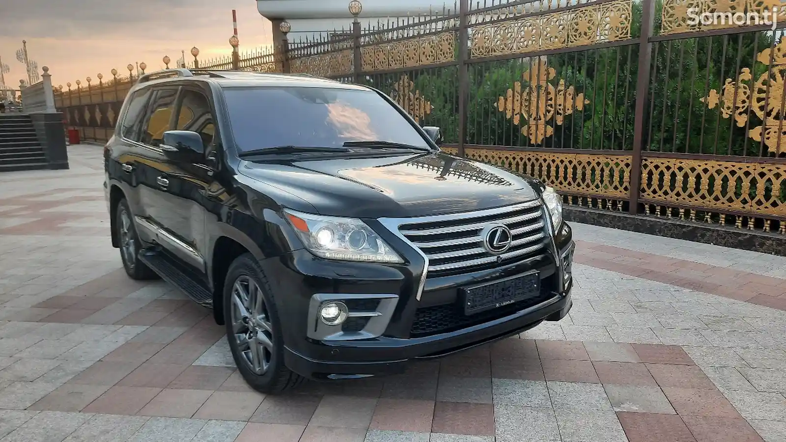 Lexus LX series, 2013-4