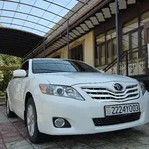 Toyota Camry, 2011