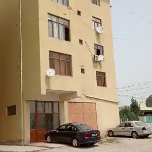 2-комн. квартира, 3 этаж, 78 м², бозори Хайр