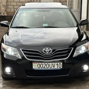 Toyota Camry, 2011