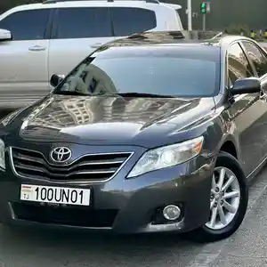 Toyota Camry, 2010