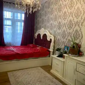 3-комн. квартира, 4 этаж, 78 м², Фирдавси