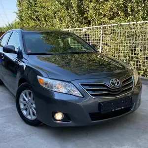 Toyota Camry, 2011