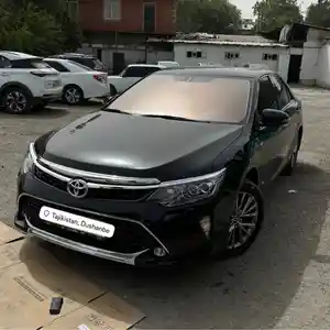 Toyota Camry, 2017