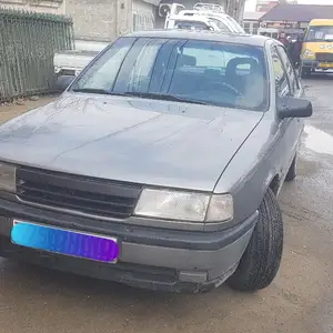 Opel Vectra A, 1991