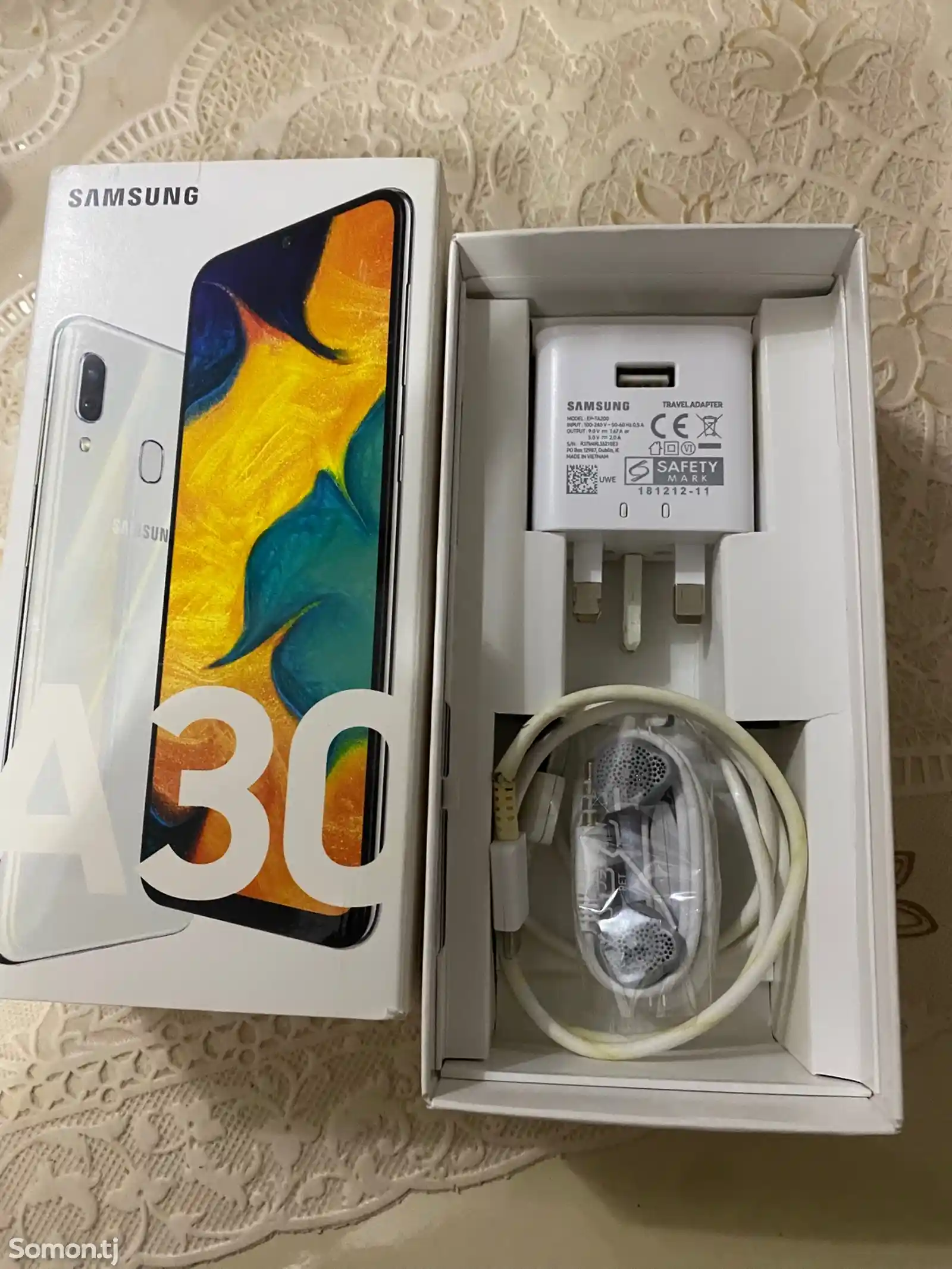 Samsung Galaxy A30-1