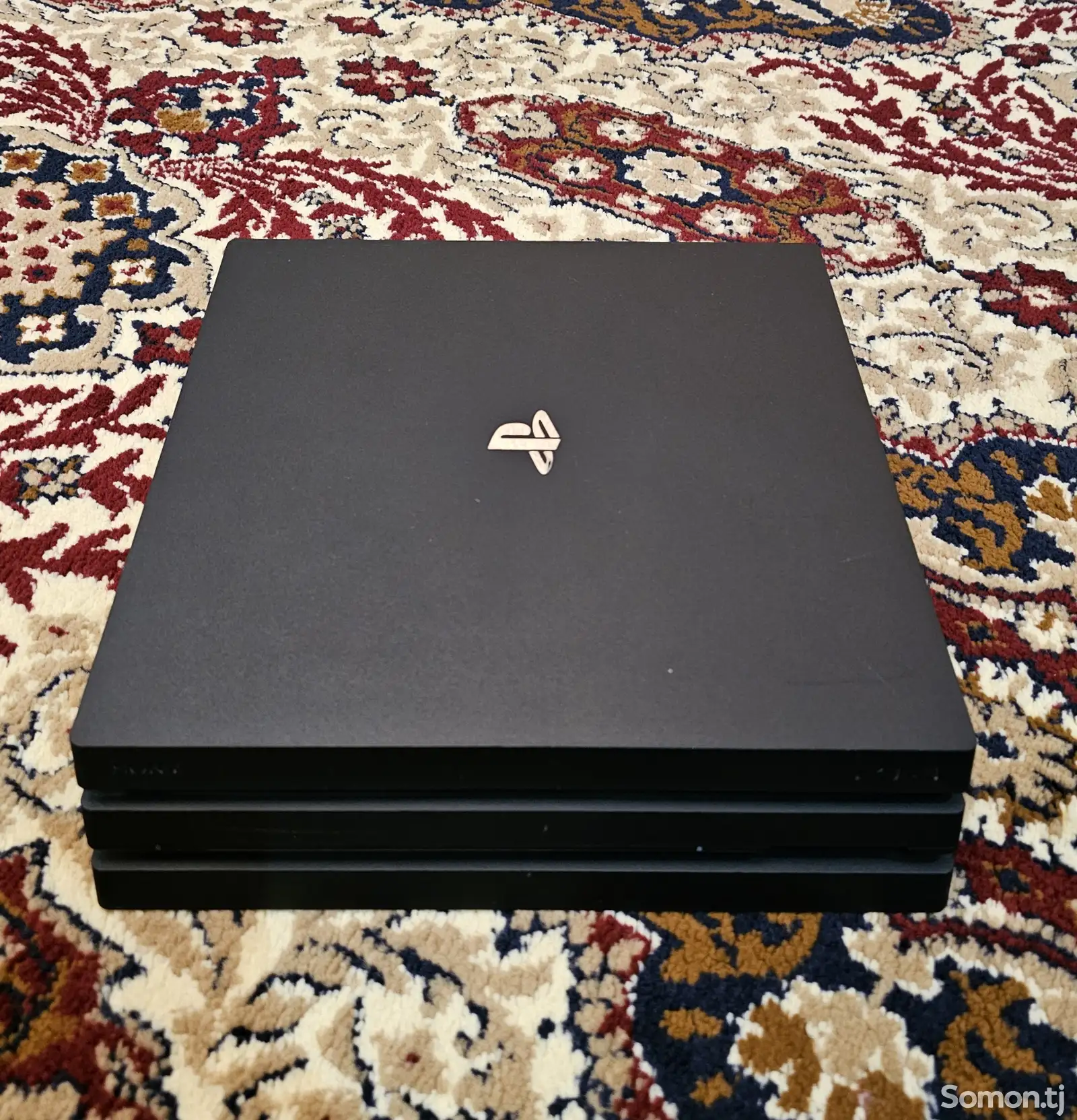 Игровая приставка Playstation 4 Pro 1Tb-1