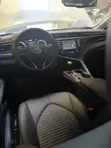 Toyota Camry, 2018-6