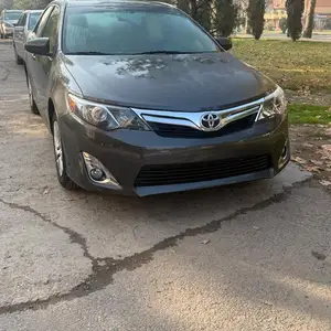 Toyota Camry, 2014