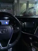 Toyota Camry, 2018-9