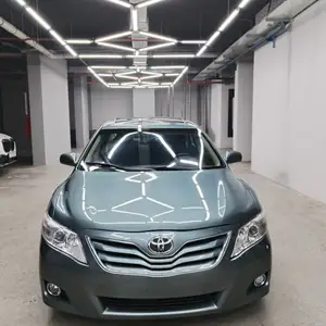 Toyota Camry, 2011