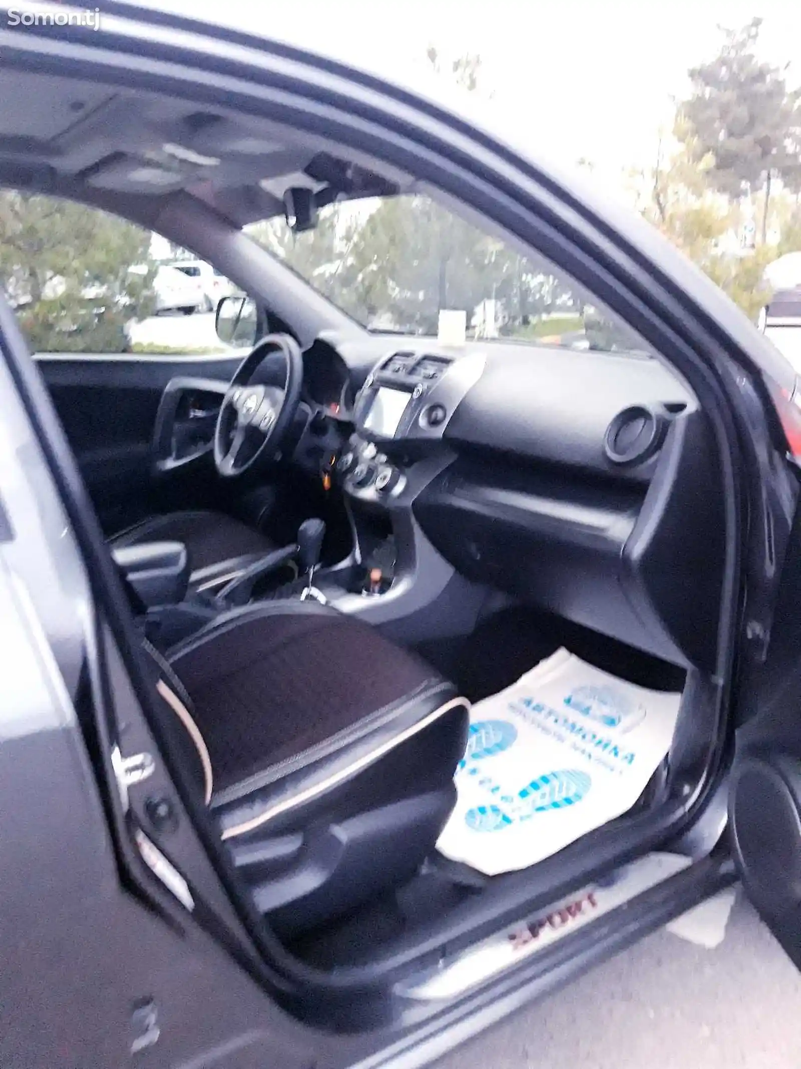 Toyota RAV 4, 2011-8