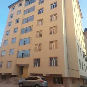 1-комн. квартира, Цокольный этаж, 50 м², 1 мкр