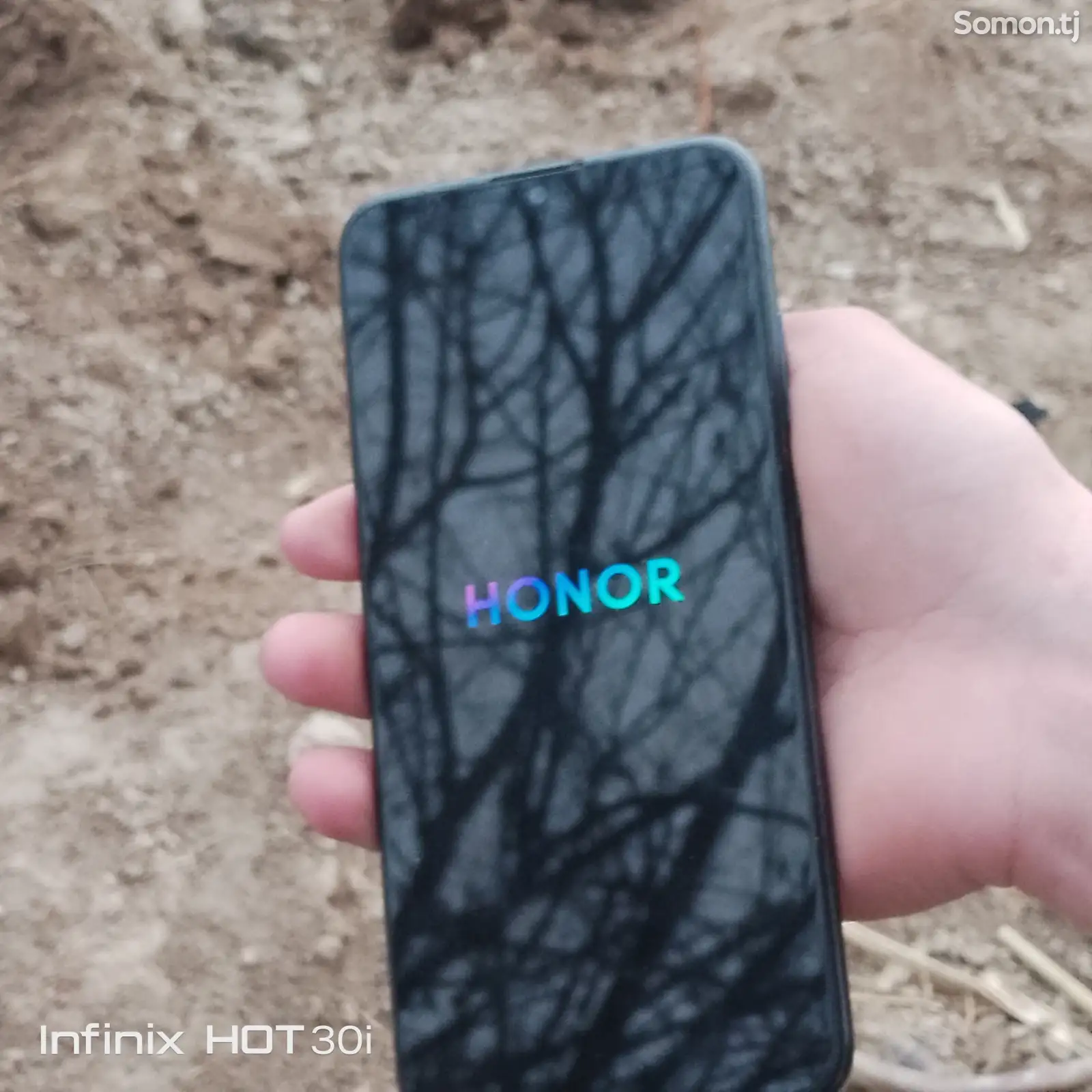 Телефон Honor-1