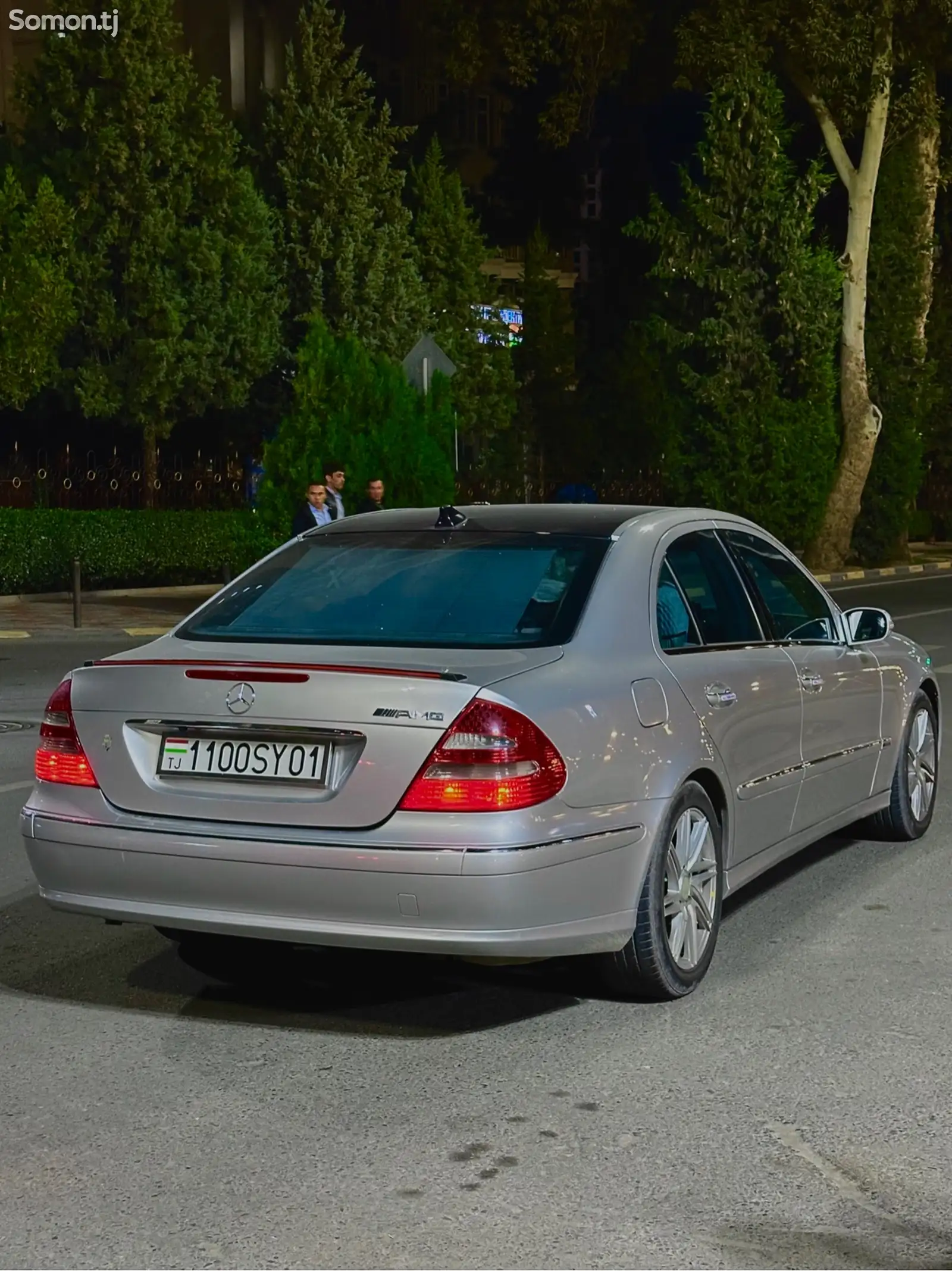 Mercedes-Benz E class, 2002-4