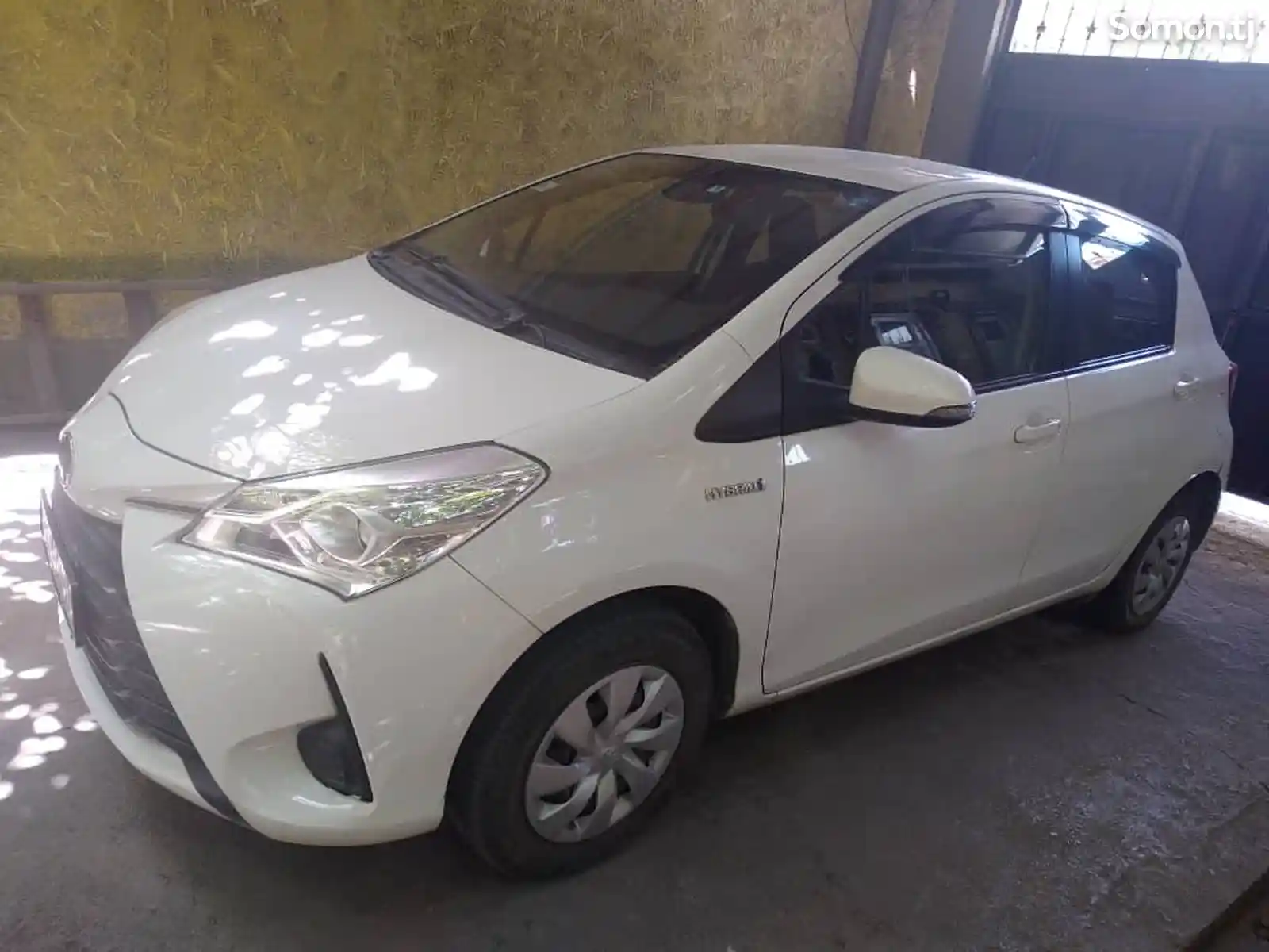 Toyota Vitz, 2017-6