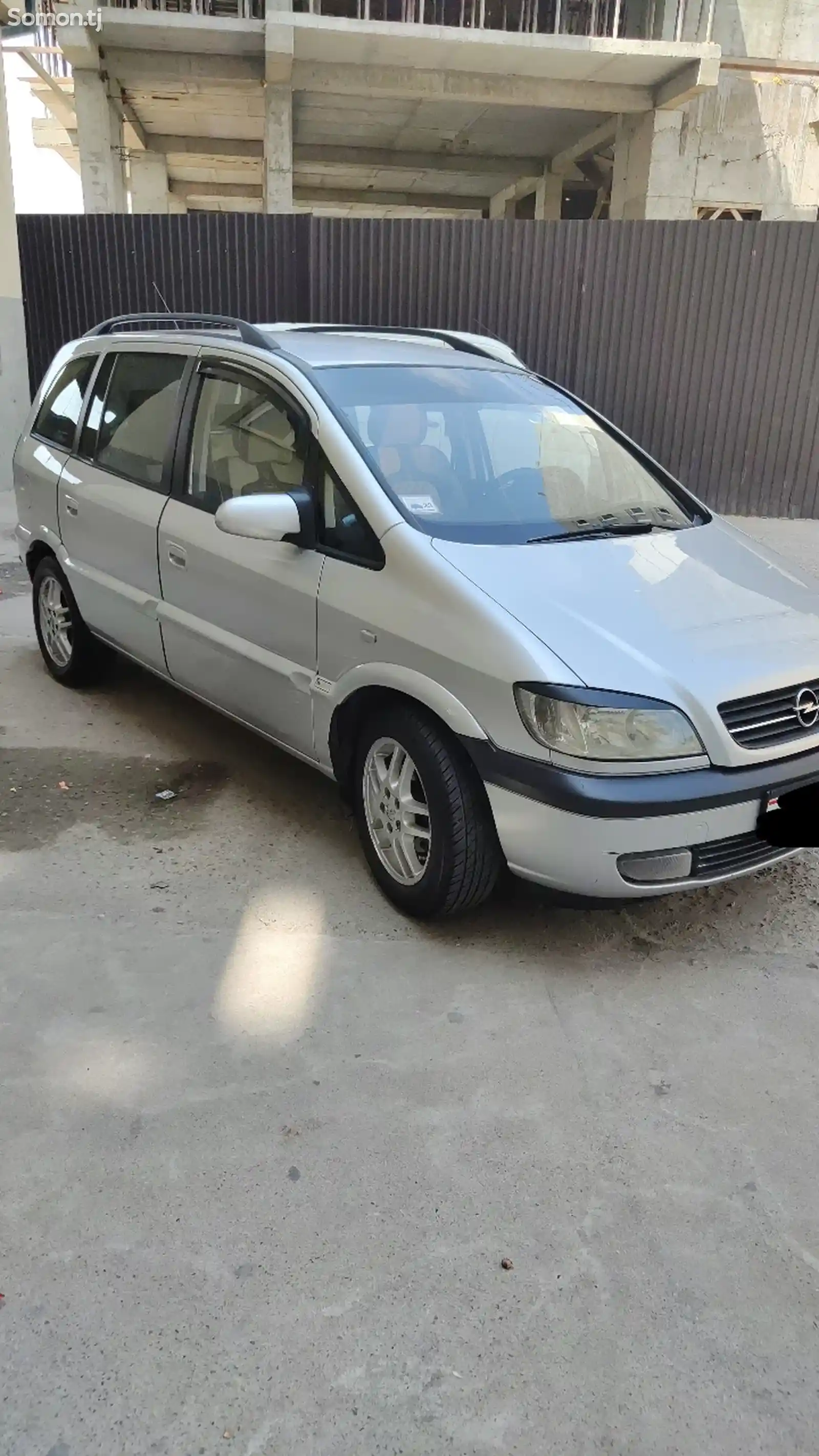 Opel Zafira, 2002-2