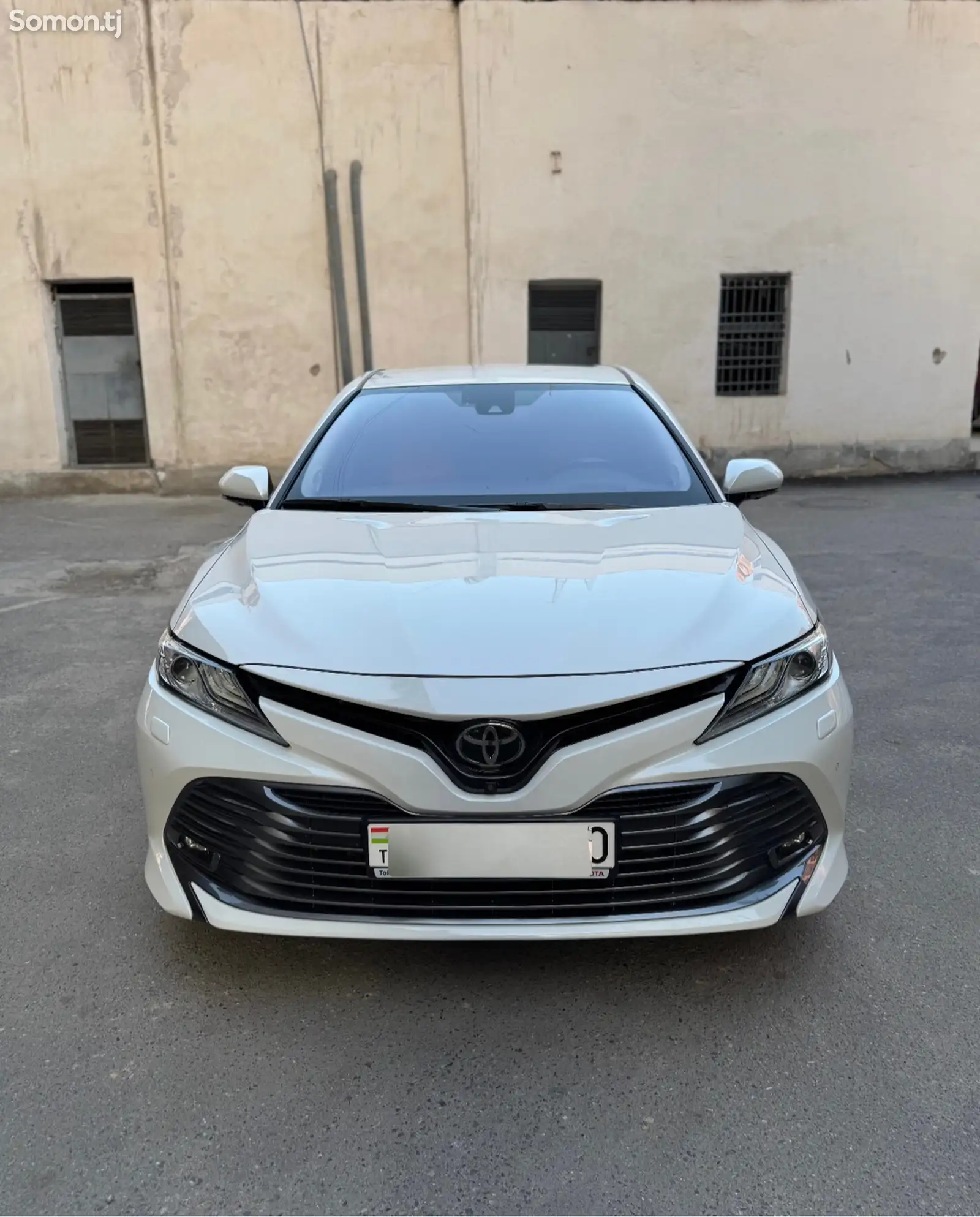 Toyota Camry, 2019-1