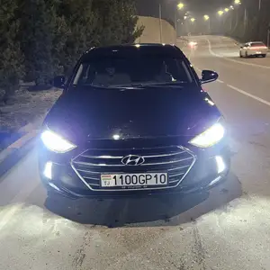 Hyundai Elantra, 2017