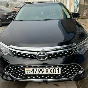 Toyota Camry, 2016