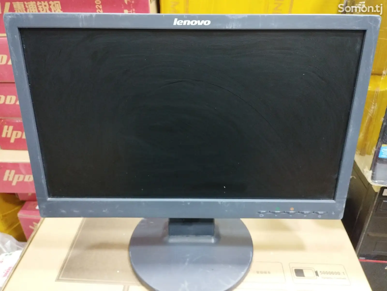 Монитор Lenovo-1