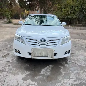 Toyota Camry, 2011