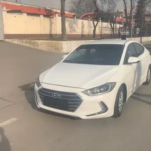 Hyundai Elantra, 2017