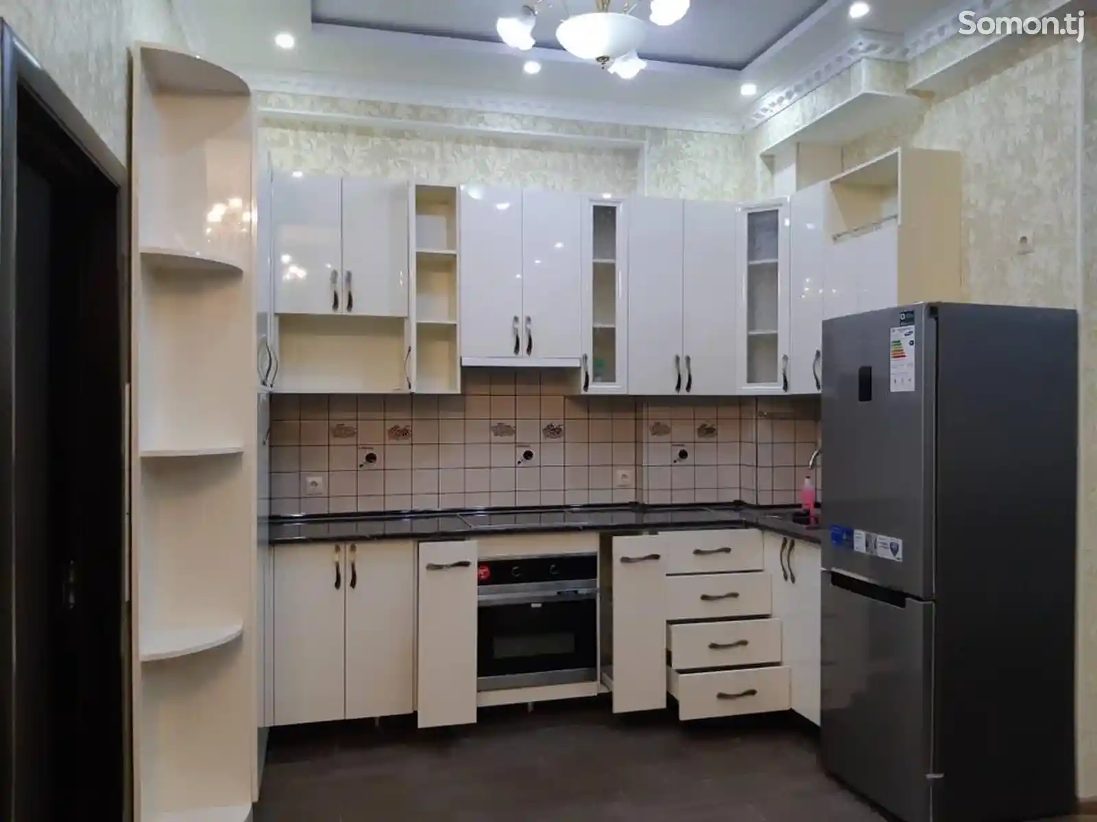 2-комн. квартира, 2 этаж, 60м², Сомони Пединститут-4