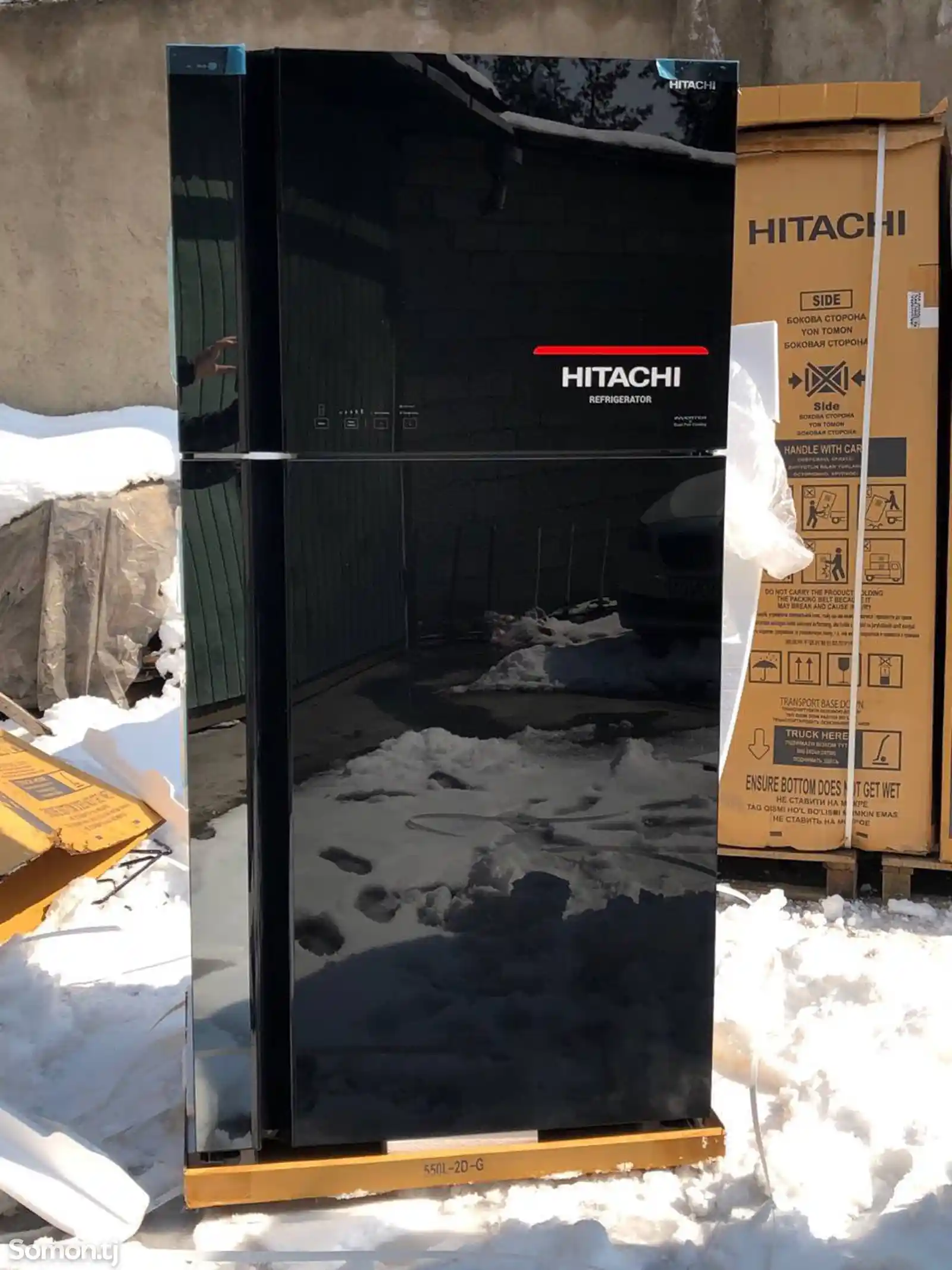 Холодильник Hitachi 800