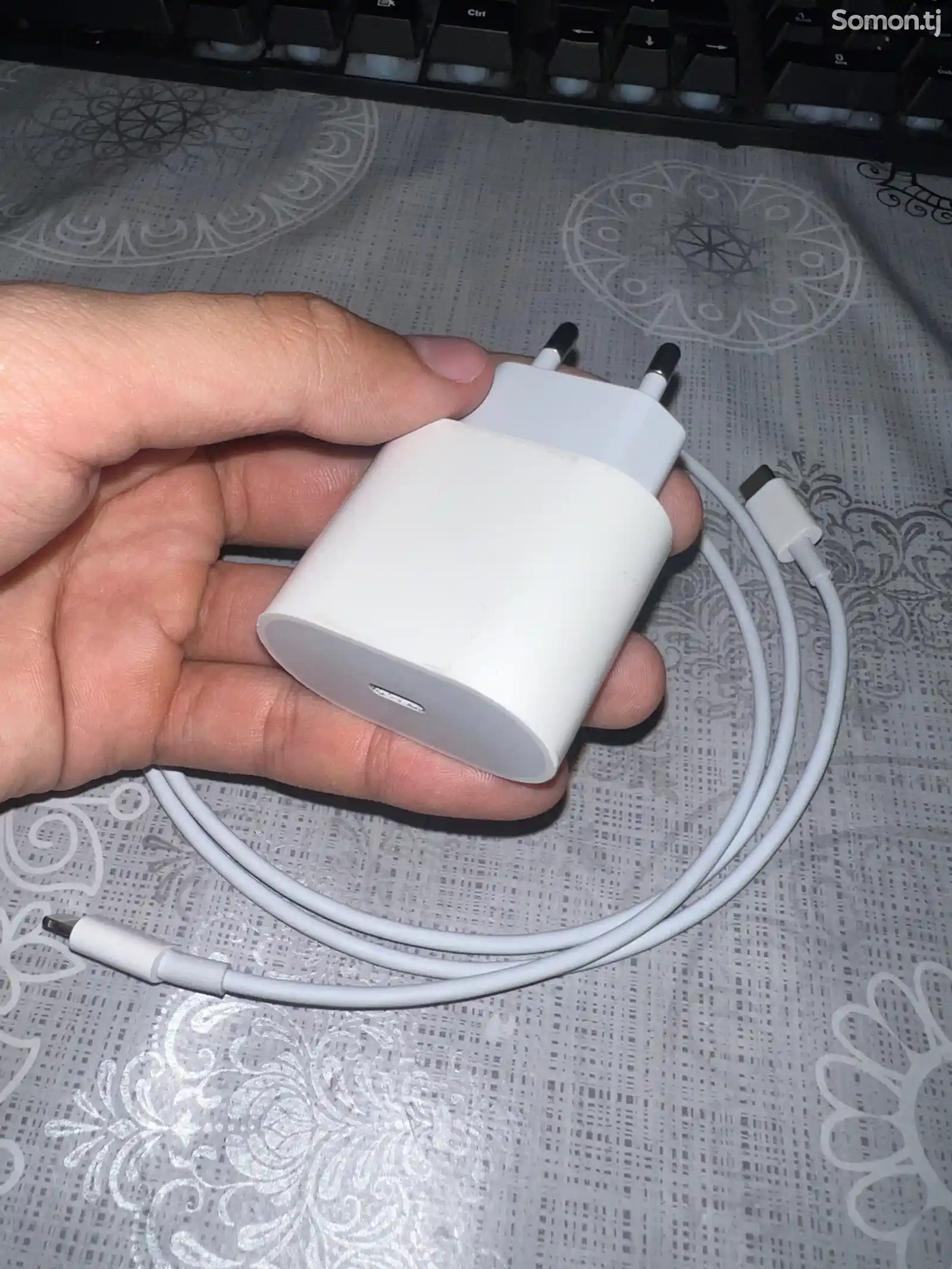 Зарядное устройство от Apple iPhone-2