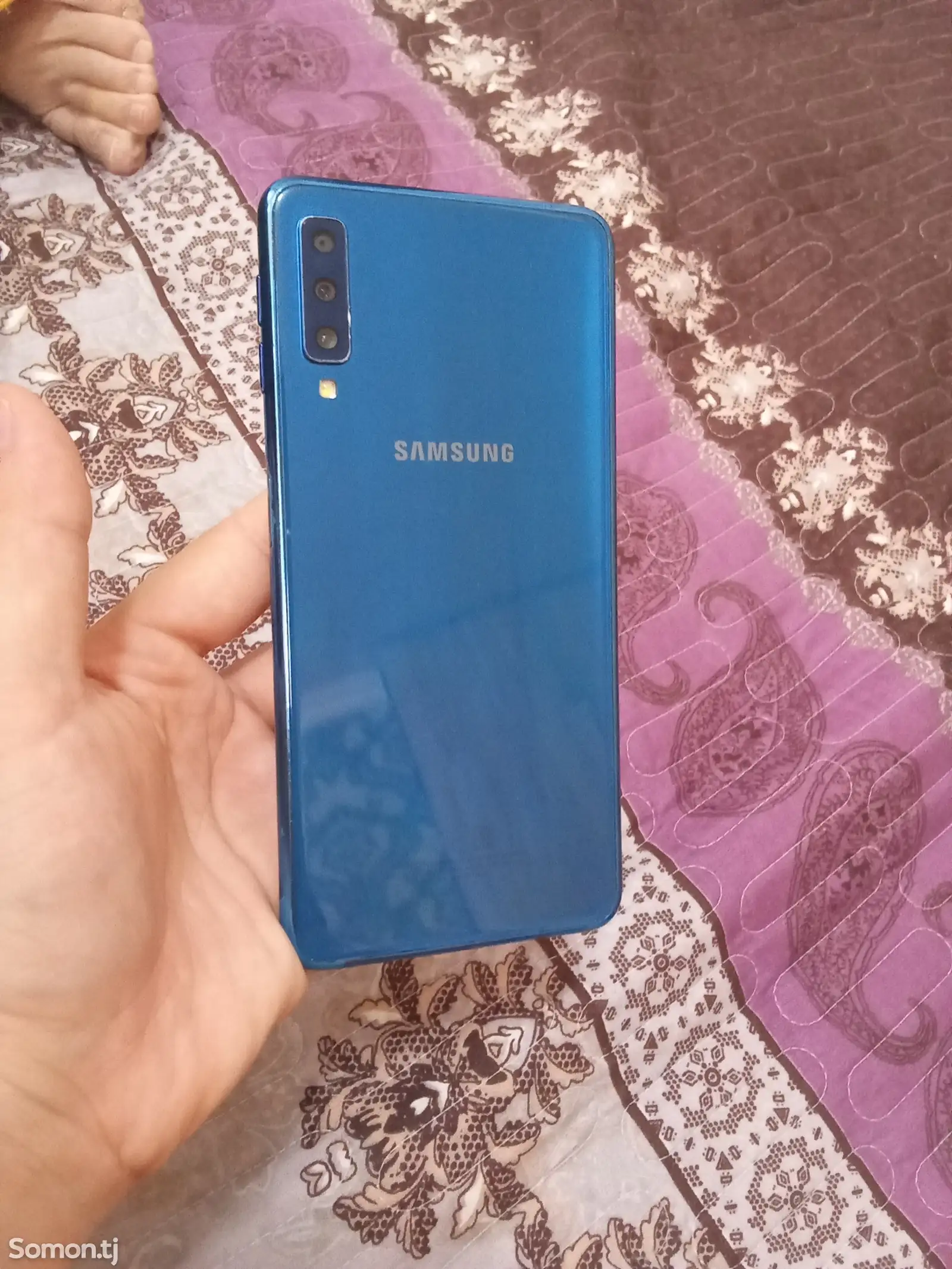 Samsung Galaxy A7-1