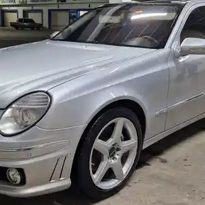 Mercedes-Benz E class, 2008