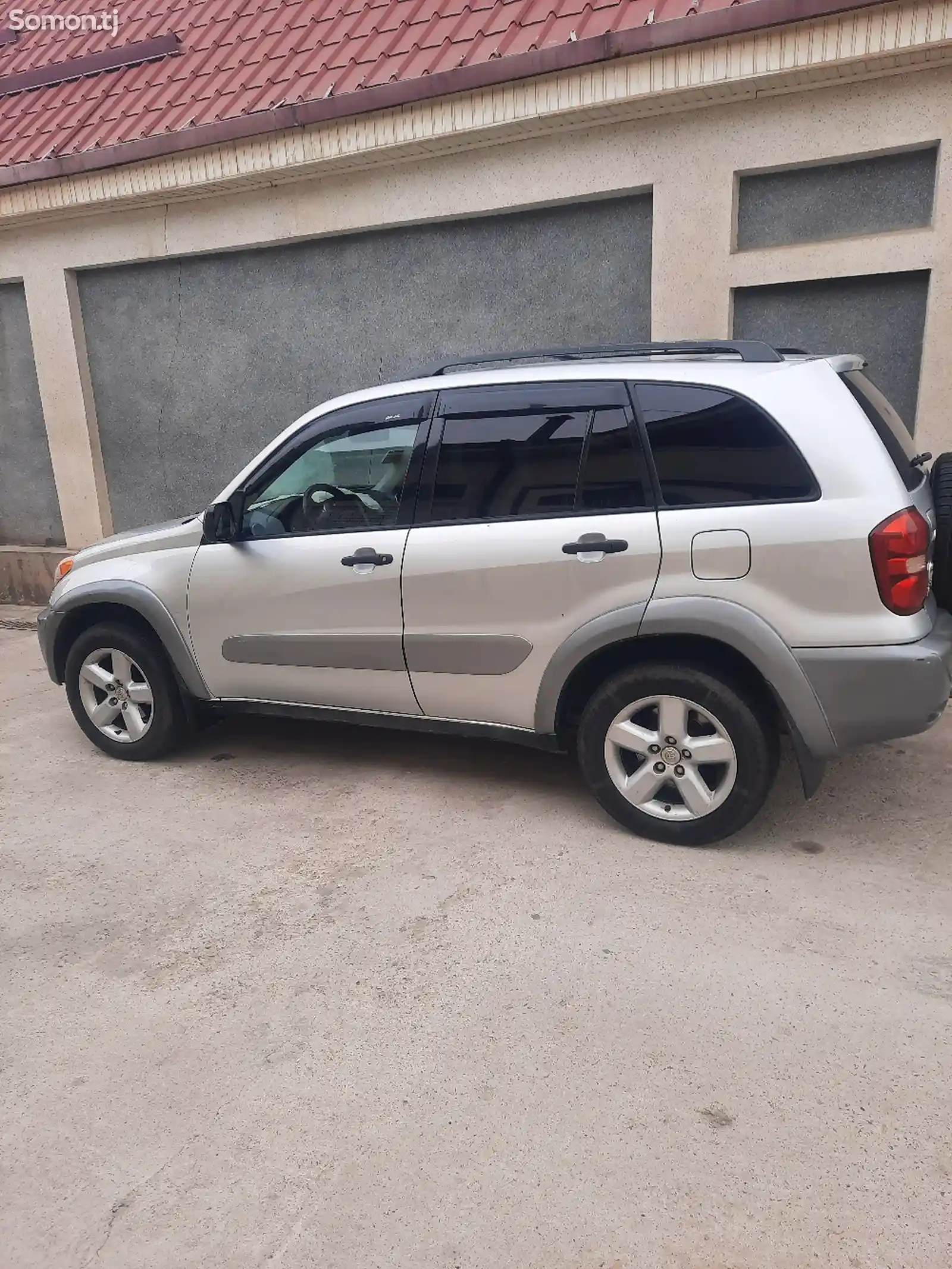 Toyota RAV 4, 2005-1