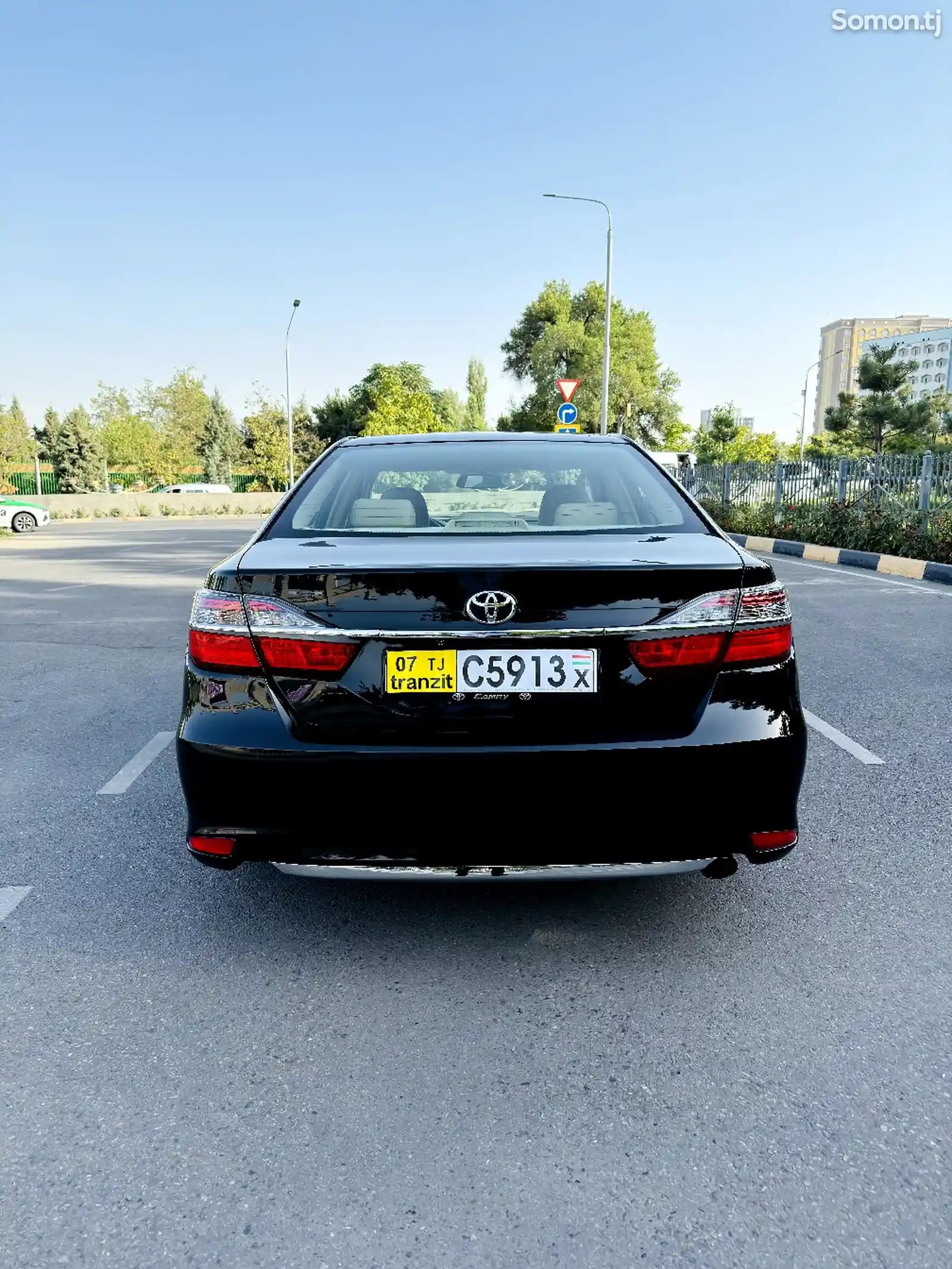 Toyota Camry, 2016-3