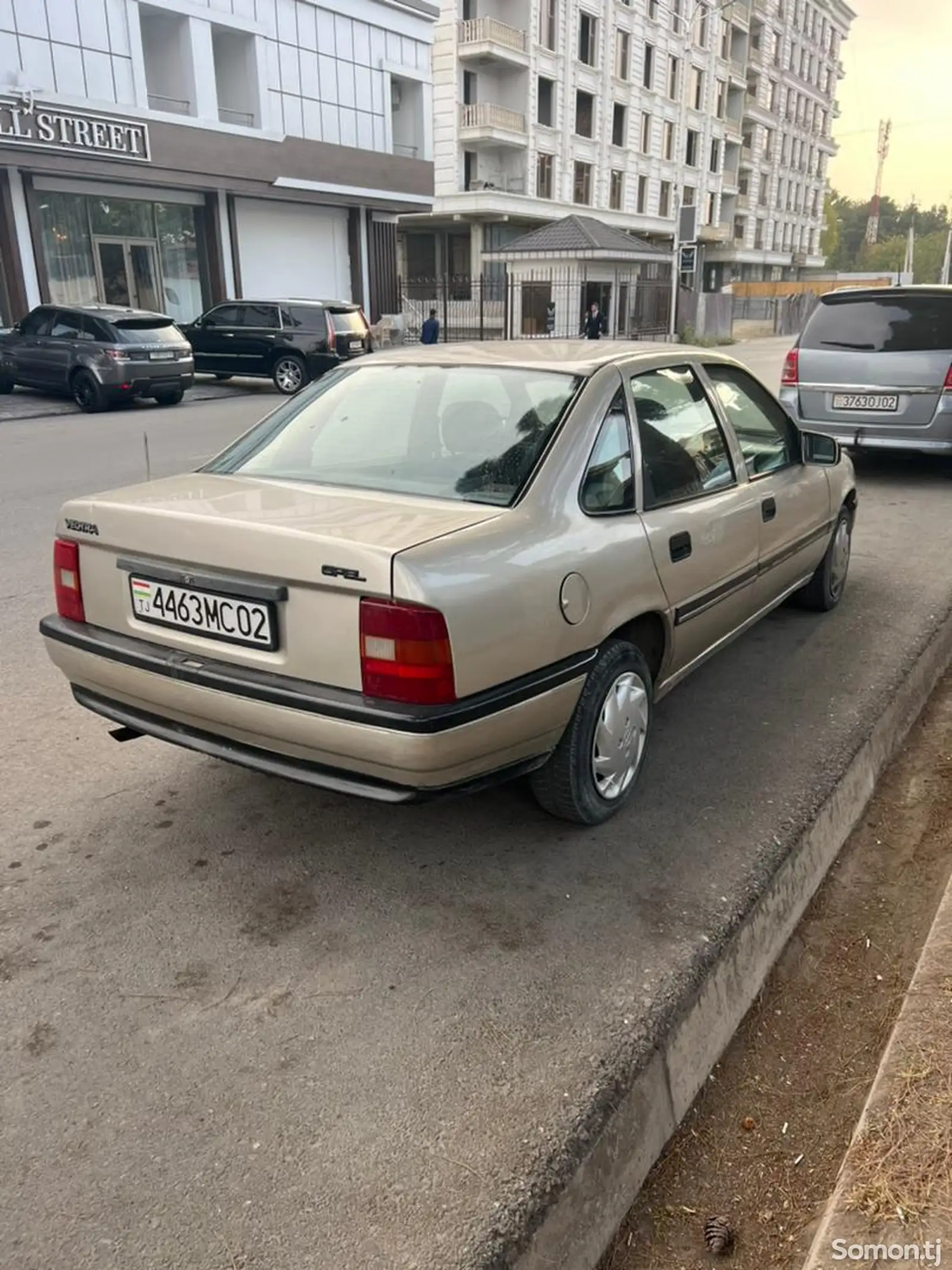 Opel Vectra A, 1992-2