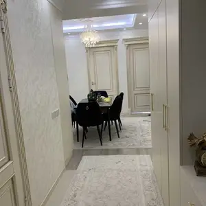 2-комн. квартира, 7 этаж, 78м², Аэропорт