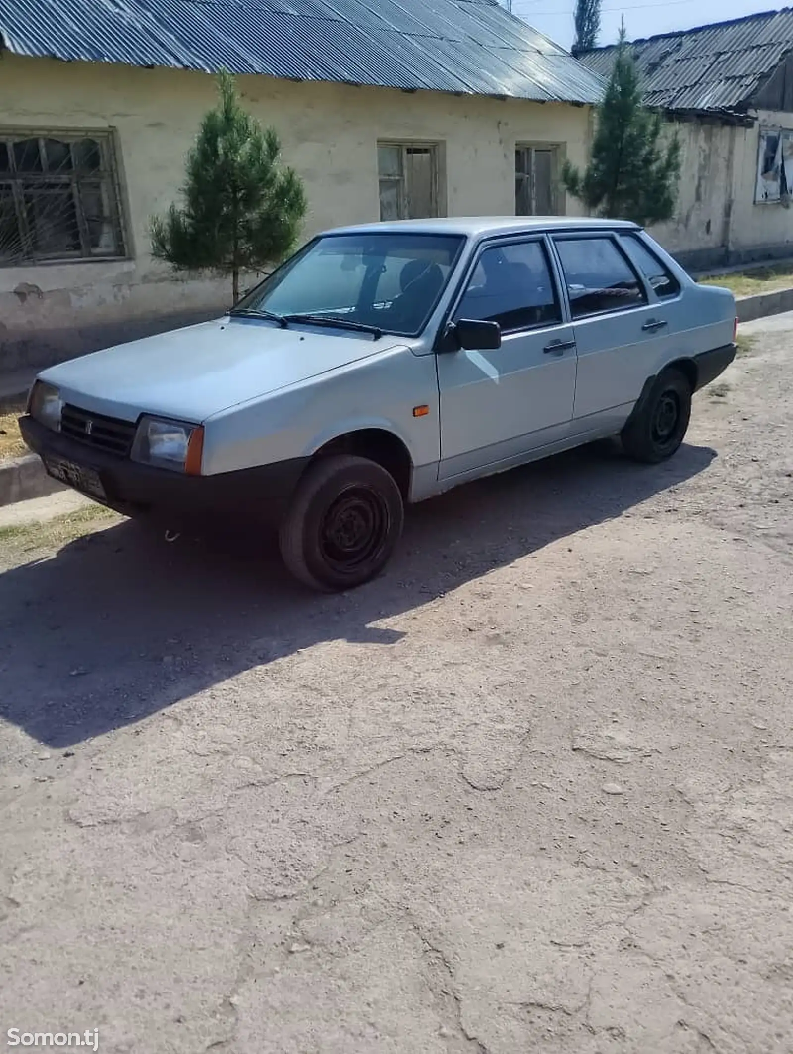 ВАЗ 21099, 2000-1