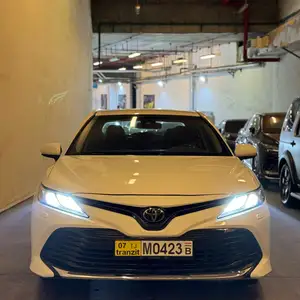 Toyota Camry, 2018