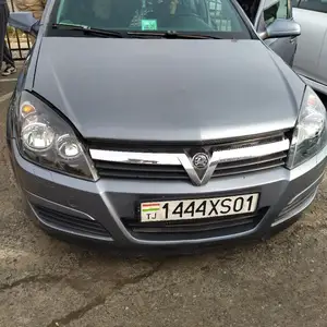 Opel Astra H, 2004