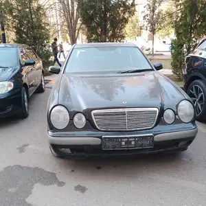 Mercedes-Benz E class, 2000