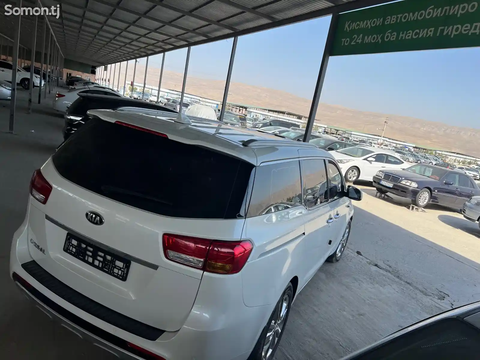 Kia Carnival, 2016-1