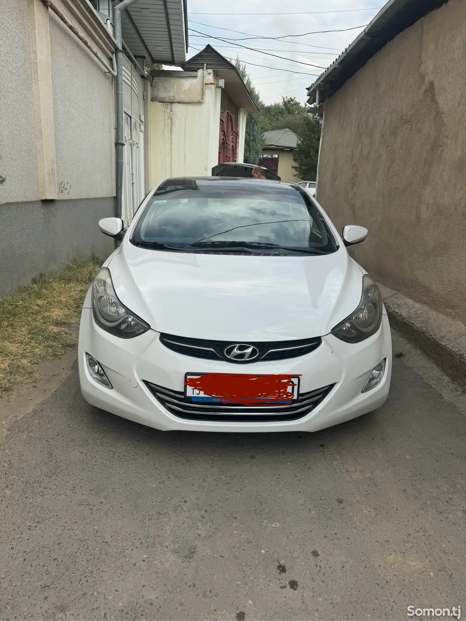 Hyundai Elantra, 2012