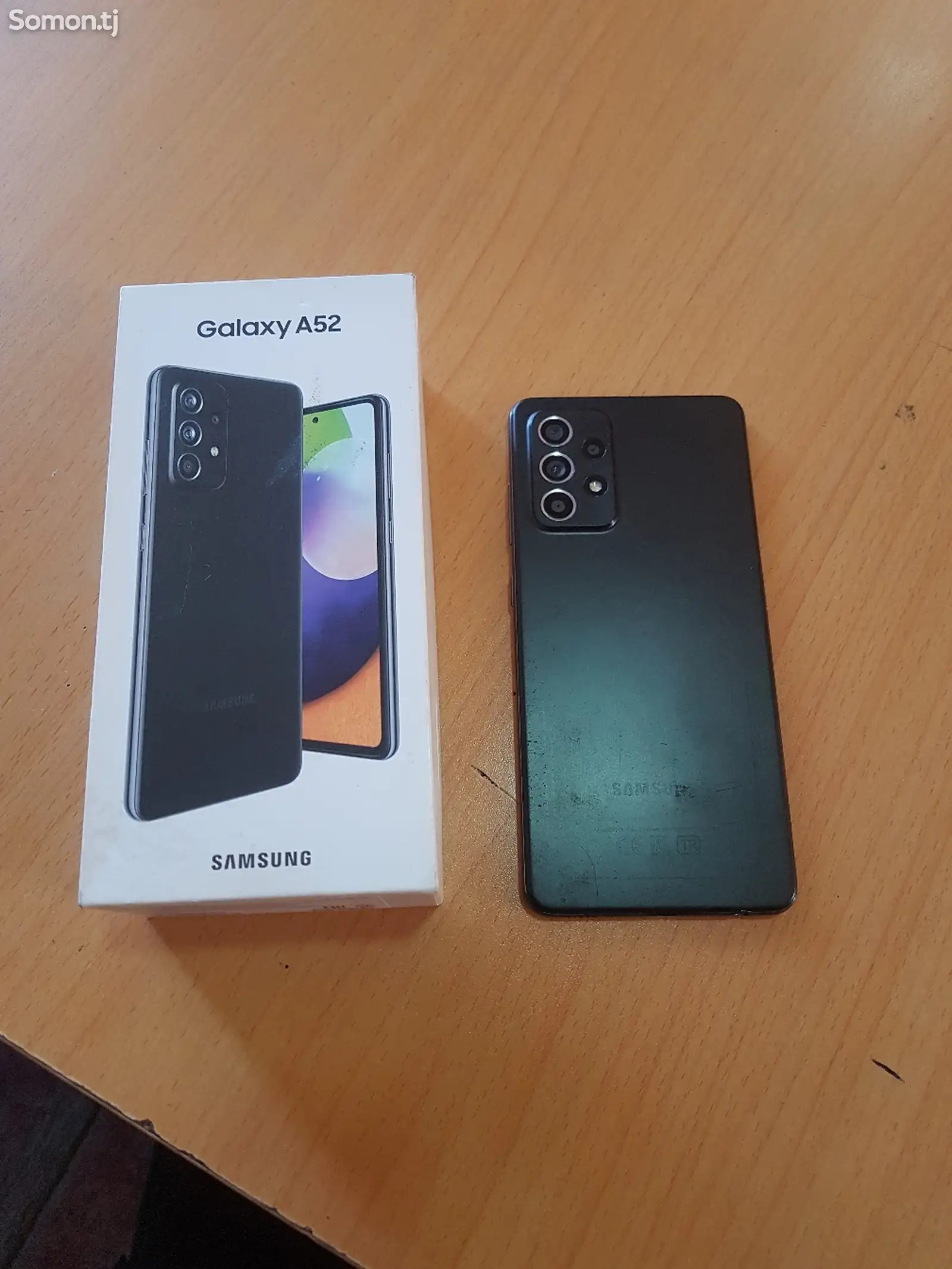 Samsung Galaxy A52-1