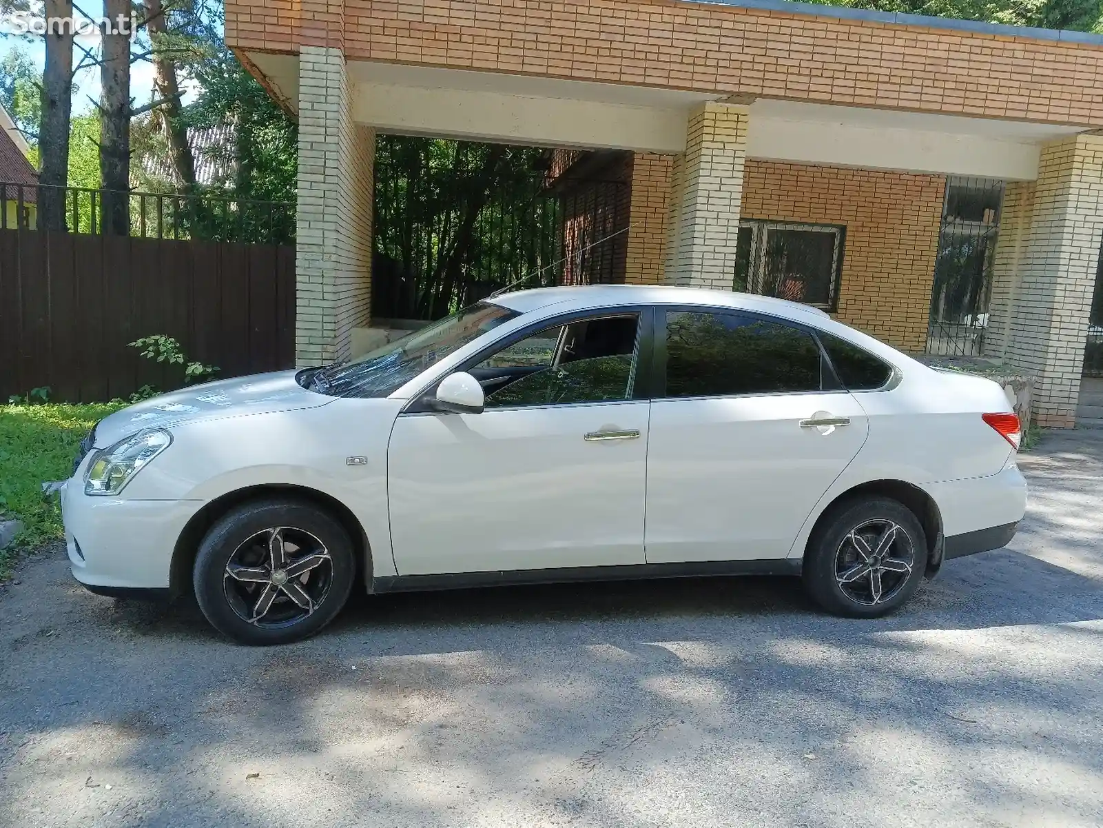 Nissan Almera, 2015-5